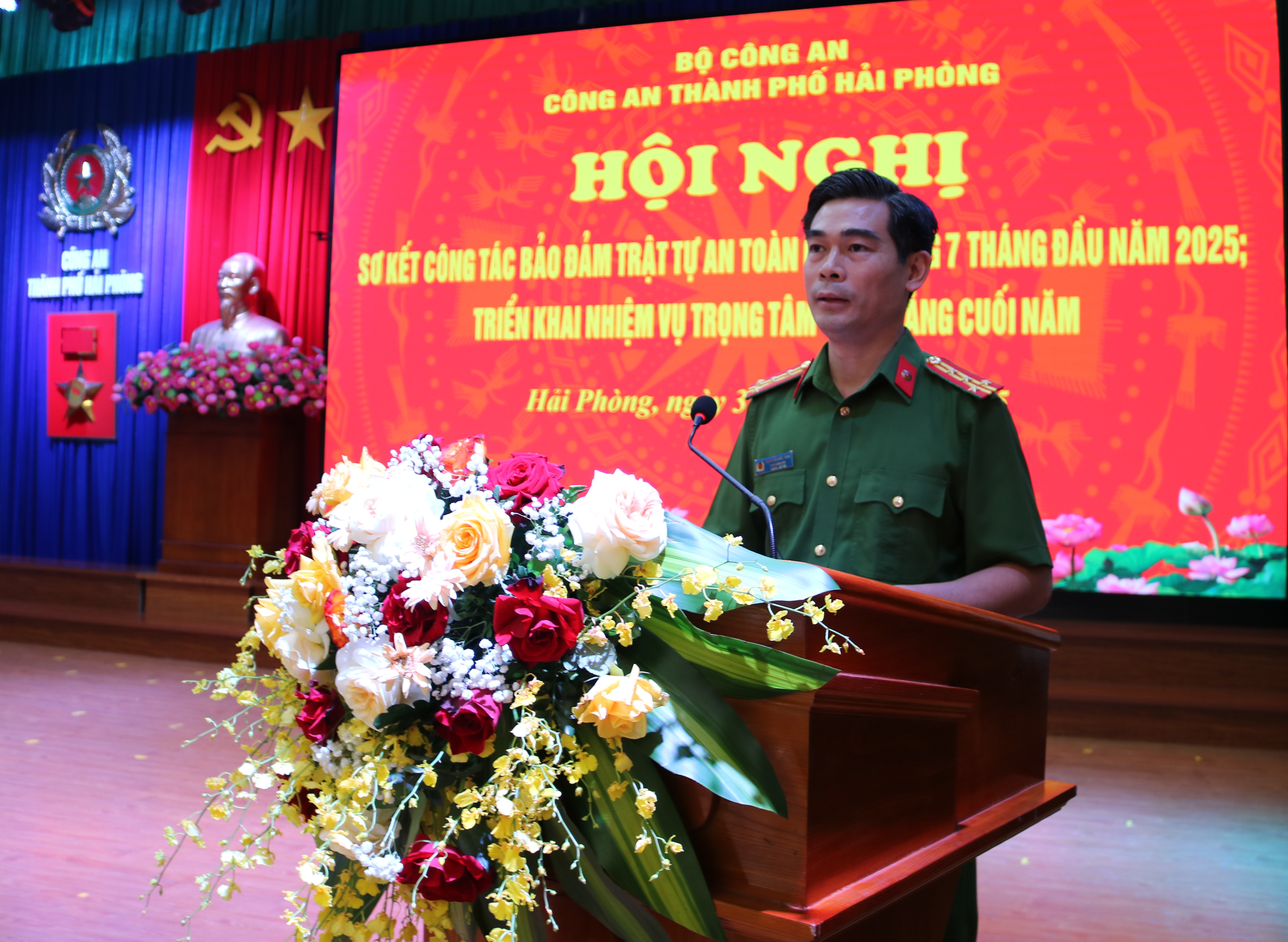 Tập trung cao cho công tác bảo đảm TTATGT những tháng cuối năm